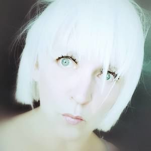 Meet your Posher, Leila